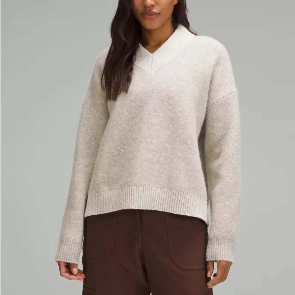 Lululemon Women's Alpaca Wool-Blend V-Neck Sweater
